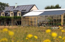 gite avec piscine chauffée et couverte en campagne prés de NANTES