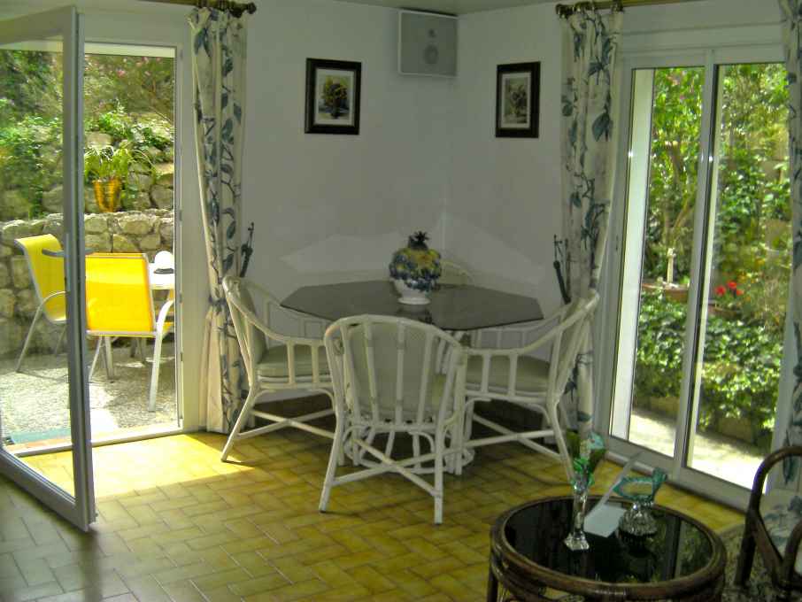 3 pièces en rez-de-chaussée de villa à Antibes